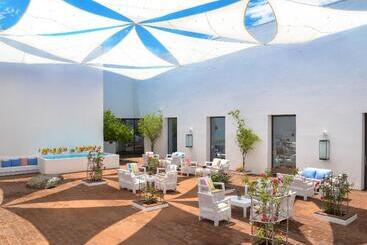 The Lince Ecorkhotel évora