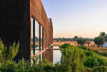 The Lince Ecorkhotel évora