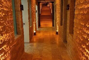هتل Fresco Cave Suites Cappadocia