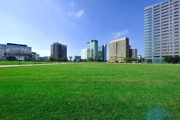 هتل Holiday Inn Express Amsterdam Arena Towers, An Ihg