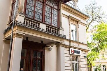 هتل Home Apart