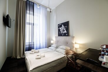 هتل Home Apart