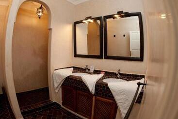 هتل Hôtel Calipau Riad Maison D Hôtes