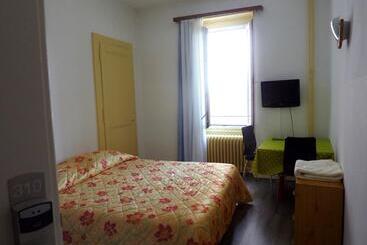Otel Hôtel Du Marché