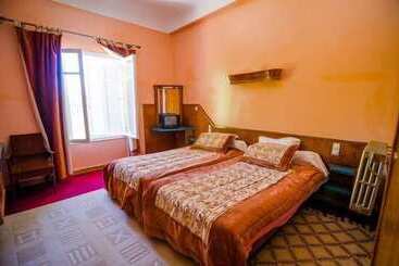 فندق Hôtel El Ayachi