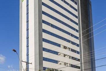 هتل Ibis Styles Belem Hangar