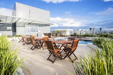 هتل Ibis Styles Belem Hangar