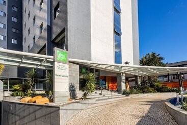 هتل Ibis Styles Belem Hangar