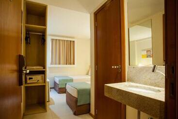 هتل Ibis Styles Belem Hangar