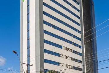 هتل Ibis Styles Belem Hangar