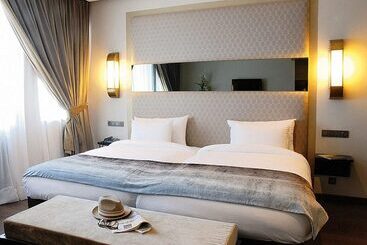 Imperial Casablanca - الدار البيضاء