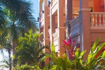هتل Infinity Bay, Spa & Beach Resort