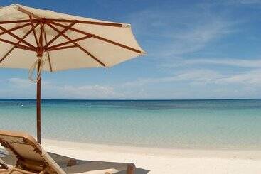 هتل Infinity Bay, Spa & Beach Resort
