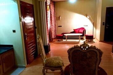 هتل Kasbah Sirocco