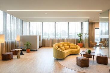 هتل Meliá Lisboa Aeroporto