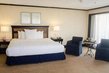 Midas Hotel And Casino