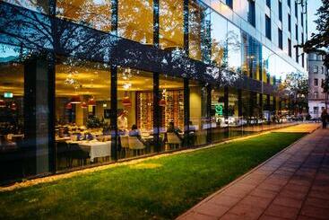 Q Hotel Plus Wrocław