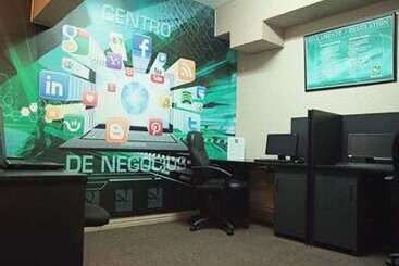 هتل Quality Inn Piedras Negras