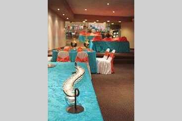 هتل Quality Inn Piedras Negras