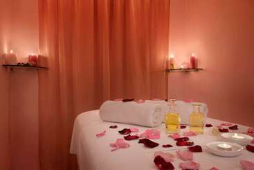 هتل Ramada By Wyndham Tashkent