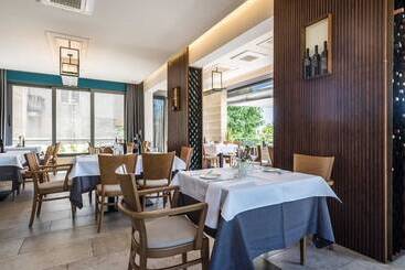 هتل Rooms & Restaurant Matanovi Dvori