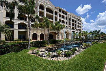 هتل The Landmark Resort Of Cozumel