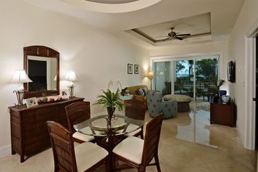 هتل The Landmark Resort Of Cozumel