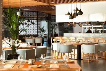 Novotel Dubai Al Barsha
