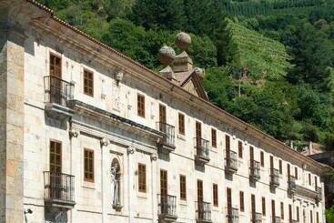 Parador De Corias