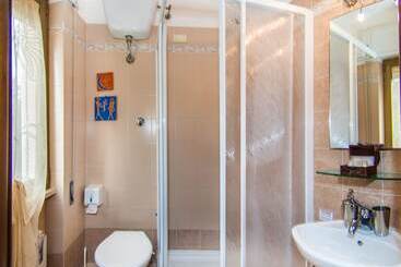 Tarchon Luxury B&b