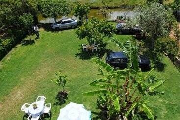 Toula S Apartments