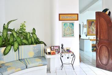 هتل Casa Holistica Sol