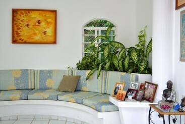 هتل Casa Holistica Sol