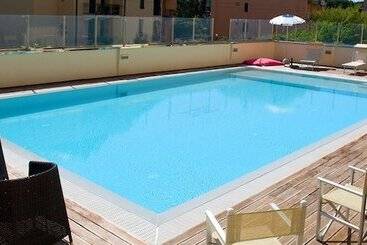 Excelsior Hotel E Appartamenti