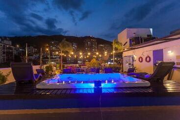هتل Aqua Granada