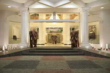 Hotel Araliya Green Hills Where Historic Charm Mingles With Natural Beauty