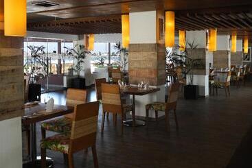 هتل Aranwa Paracas Resort & Spa
