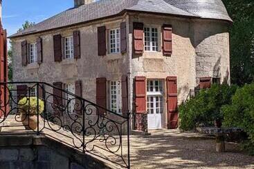 هتل Château D'Urtubie