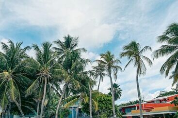 هتل Cocoplum Beach
