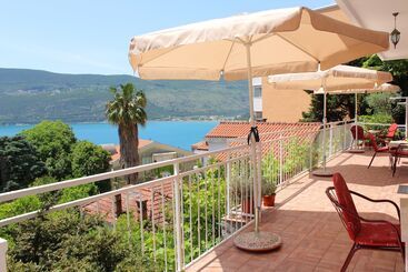 هتل Guest House Tomanovic