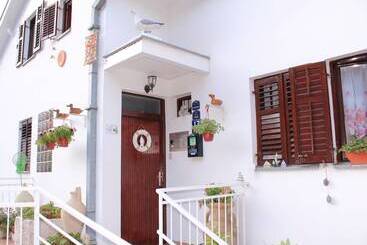 هتل Guest House Tomanovic