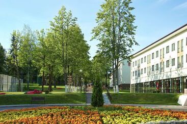 هتل Hilton Garden Inn Moscow New Riga