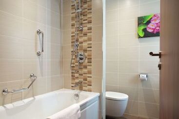 هتل Hilton Garden Inn Moscow New Riga