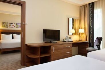 هتل Hilton Garden Inn Moscow New Riga