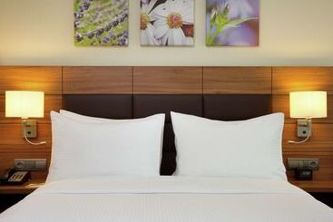 هتل Hilton Garden Inn Moscow New Riga