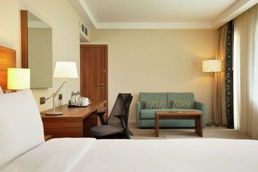 هتل Hilton Garden Inn Moscow New Riga