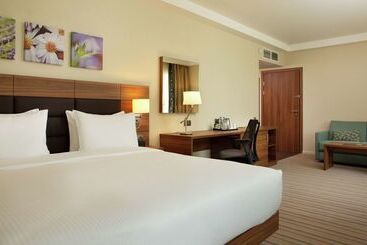 هتل Hilton Garden Inn Moscow New Riga