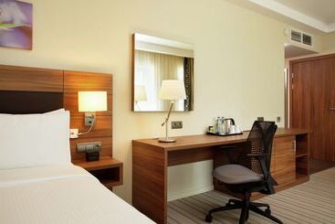 هتل Hilton Garden Inn Moscow New Riga