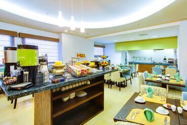 هتل Hilton Garden Inn Queretaro