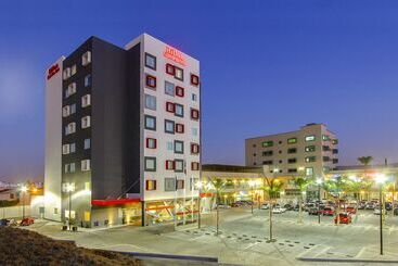 هتل Hilton Garden Inn Queretaro